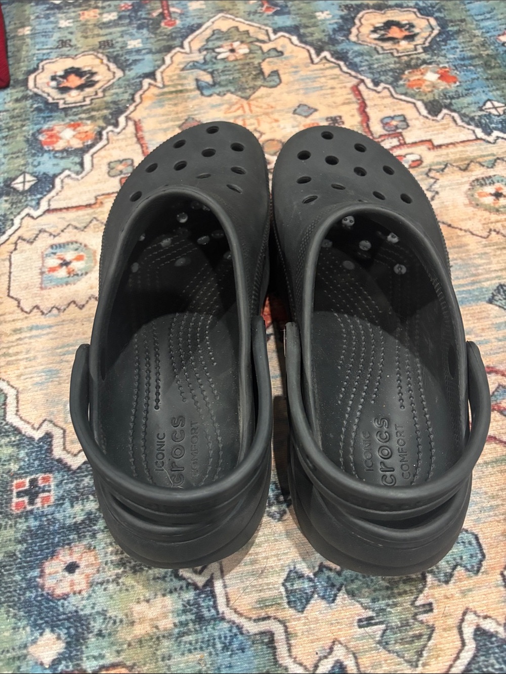 CROCS women’s Black Classic Clog - Picture 3 of 3